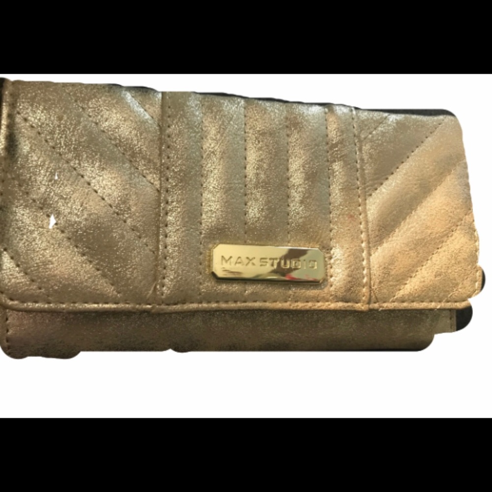 Max Studio gold wallet